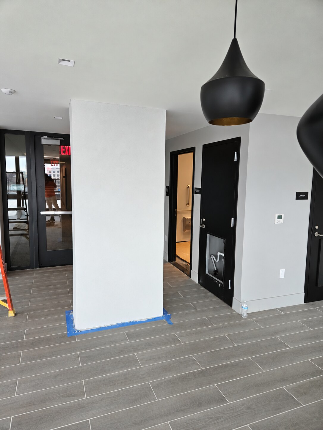 90Ninety amenities and basketball court - photograph 4